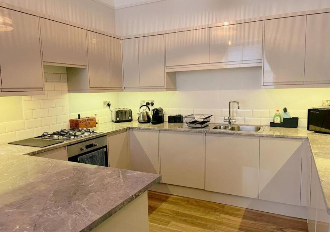 3 Sheets To The Wind, Boutique Holiday Apartment In Torquay Buitenkant foto