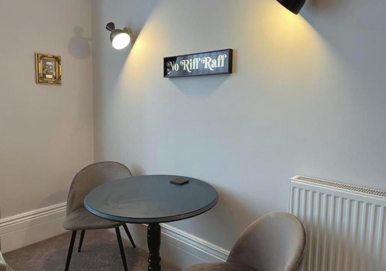 3 Sheets To The Wind, Boutique Holiday Apartment In Torquay Buitenkant foto