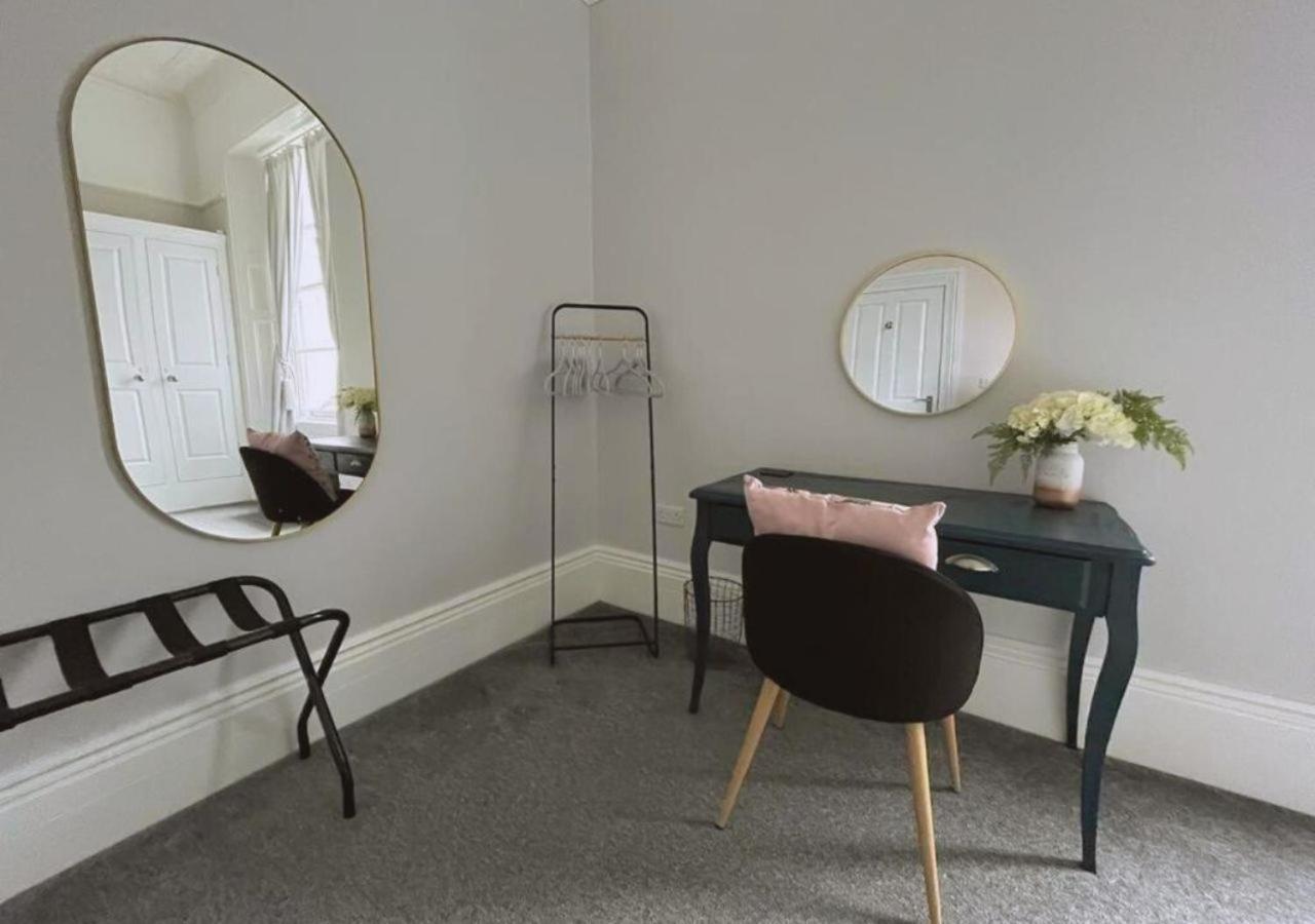 3 Sheets To The Wind, Boutique Holiday Apartment In Torquay Buitenkant foto